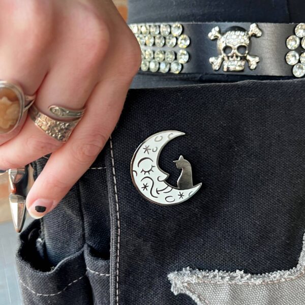 PIN: Halloween Moon Cat