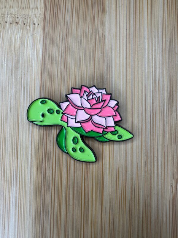 PIN: Sea Turtle with Pink Flower
